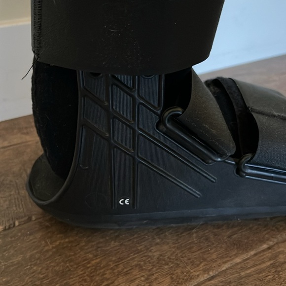 Like New Unisex Adult DJ Orthopedic Black Full Foot Cast Walking Boot - Picture 12 of 12